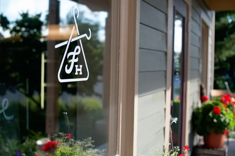 The Farmhouse Deli & Pantry