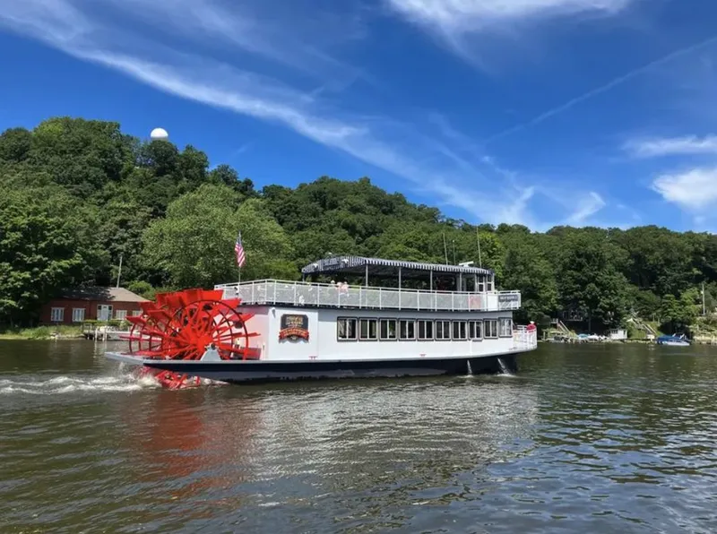 Star of Saugatuck Boat Cruises